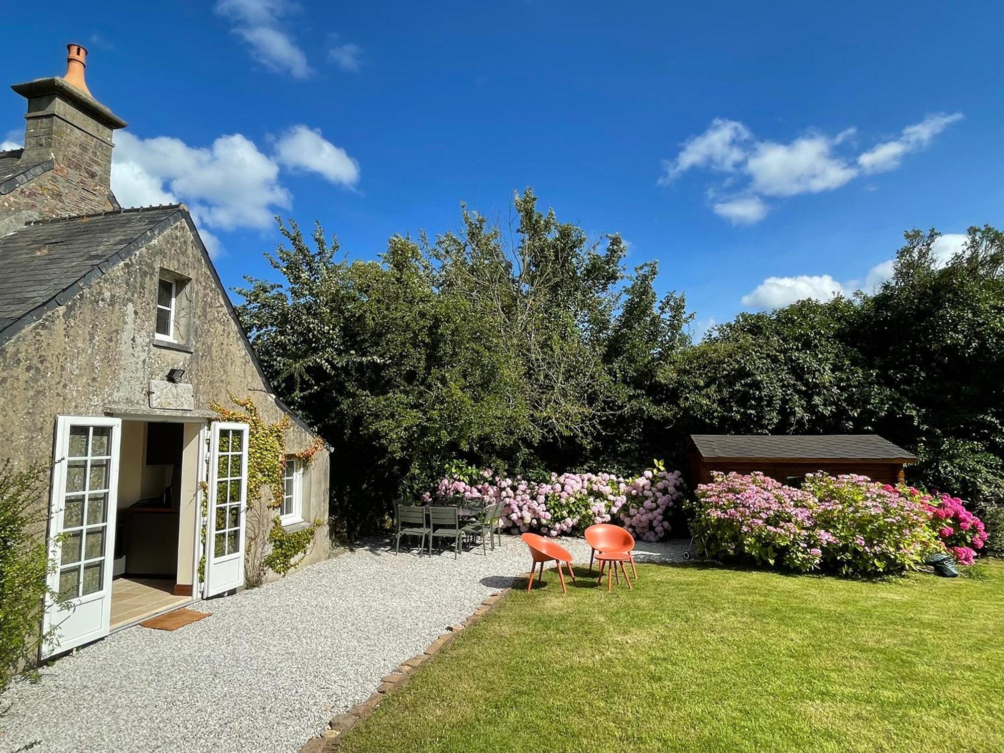 Maison De Charme Vue Sur Mer Pour 6 Pers Quinéville エクステリア 写真